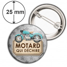 Badge 25mm Epingle Motard qui déchire - Moto Ancienne Fond Gris